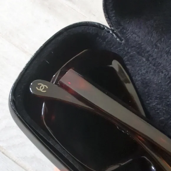 CHANEL CH5365 SUNGLASSES // DARK HAVANA - Picture 4 of 6